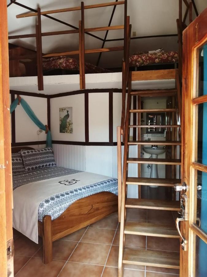 Cabanas Mountain River Lake Inn Nueva California المظهر الخارجي الصورة