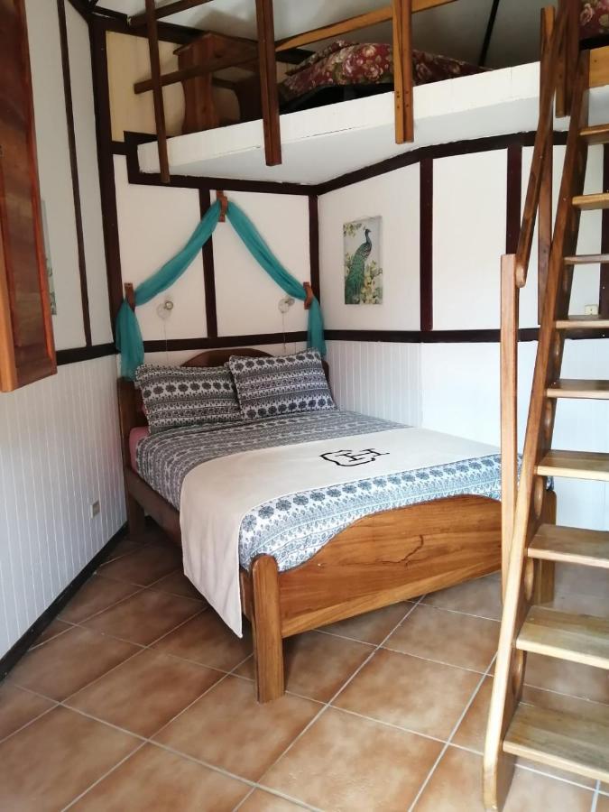 Cabanas Mountain River Lake Inn Nueva California المظهر الخارجي الصورة